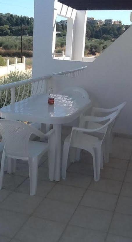 Alkmini Aparthotel 3*