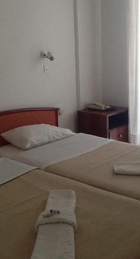Alkmini Aparthotel 3*